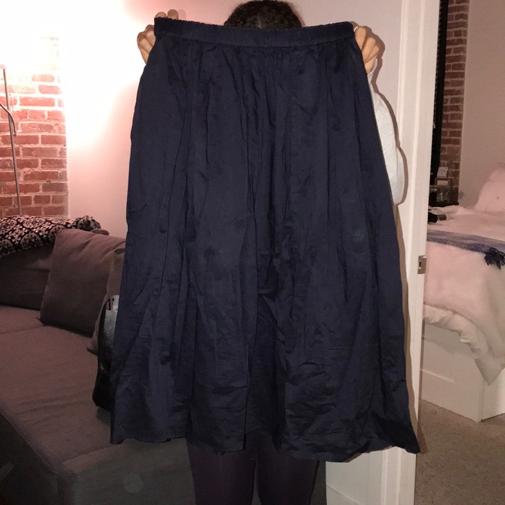 Navy blue uniqlo midi skirt